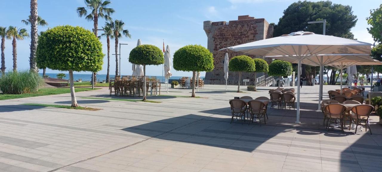 Casa Adosada Gran Avenida Con Billar ベニカシム エクステリア 写真